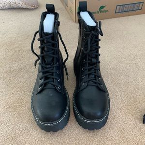 Mix No. 6 Hollin Combat Boot